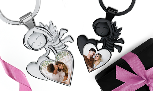 Guardian angel keychain with a shared photo in a heart