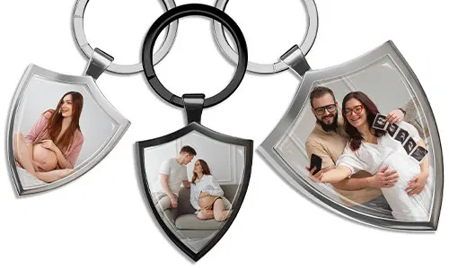 Personalisierter Familien-Schild-Schlüsselanhänger – Einzigartiges Geschenk für werdende Eltern