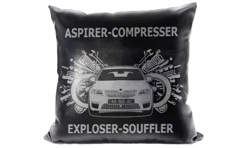 Coussin avec voiture