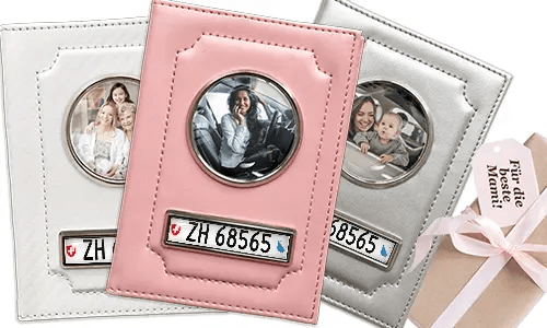 Geschenk für Mama: personalisierte Fahrzeugscheinhülle

