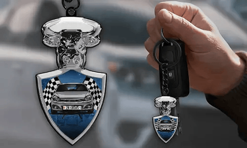 gallery-bull-keychain-shield-car-1