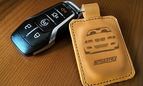 gallery-keychain-leather-quadrangular-car silhouette-3
