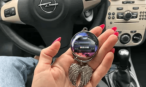 gallery-mirror-chain-angel-wings-6-1