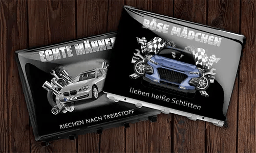 schlüsselbrett design in zwei Varianten auf dem Holz designer schlüsselbrett