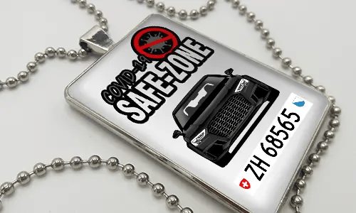 Auto-Safezone-Anhänger mit Weiß Hintergrund und Metallkette Auto-Safezone-Anhänger