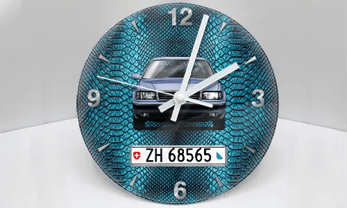 wanduhr mit foto auf dem Tisch wanduhr foto